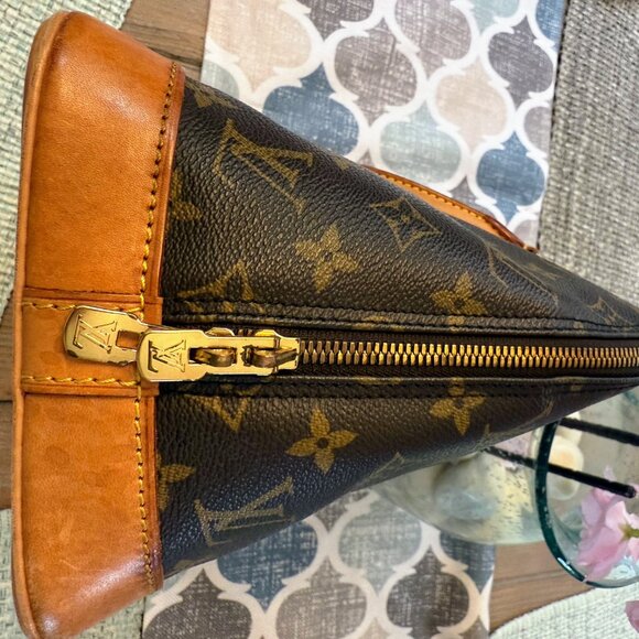 Louis Vuitton Alma PM Monogram Canvas Satchel โ Vintage 2004 โ Excellent Conditi - Picture 16 of 16